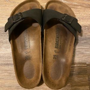 Single strapped Birkenstock’s